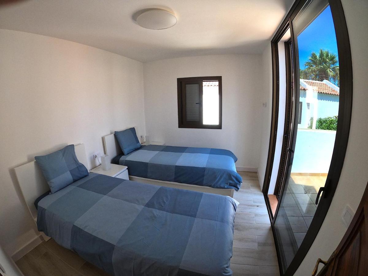 Parque Santiago I - 2 Bedroom - 1 Bathroom - Open Plan Living - Kitchen Area - Extra Large Balcony - First Floor Apartment Playa de las Américas Buitenkant foto