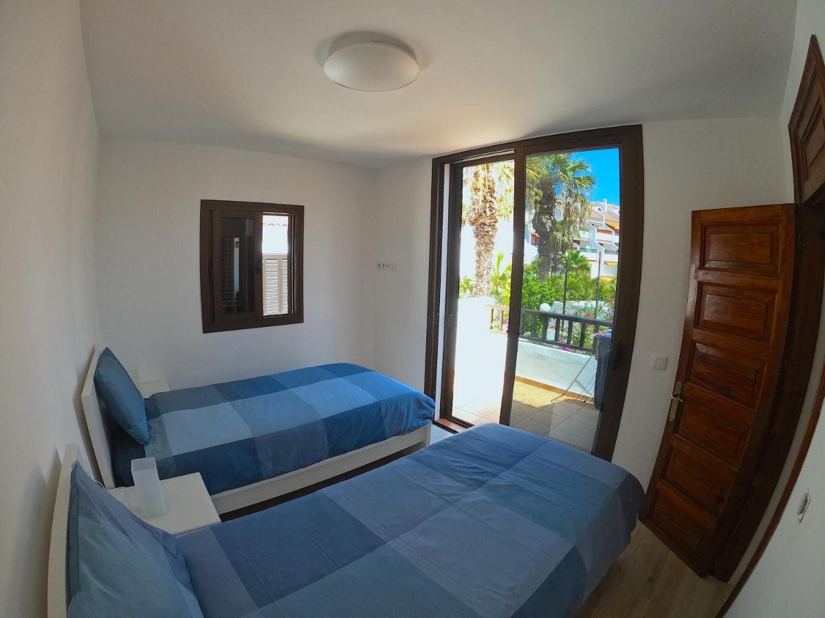 Parque Santiago I - 2 Bedroom - 1 Bathroom - Open Plan Living - Kitchen Area - Extra Large Balcony - First Floor Apartment Playa de las Américas Buitenkant foto